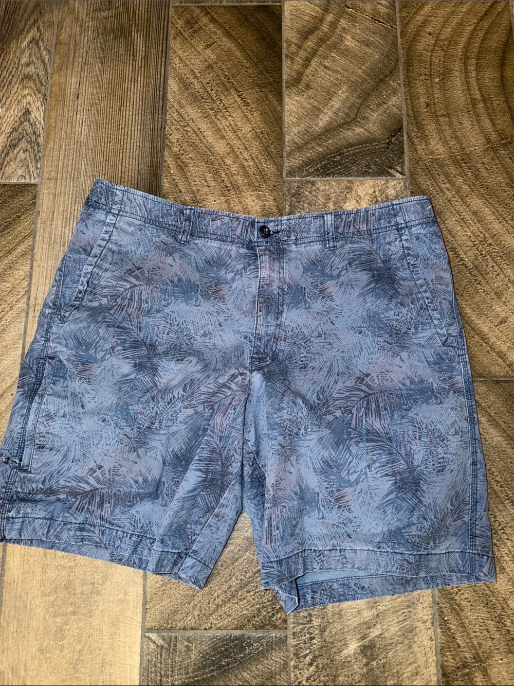 LL Bean Blue Tropical Print Casual Shorts